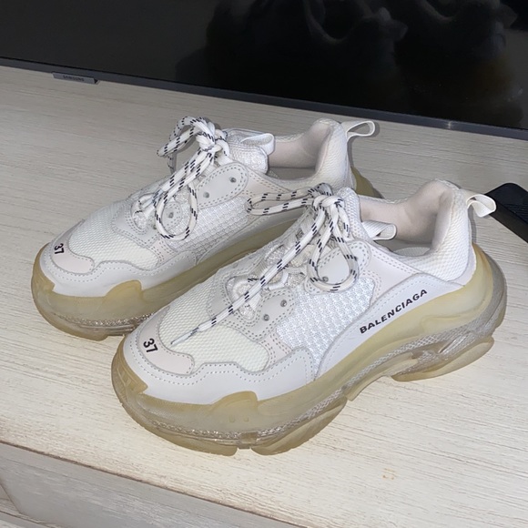 Balenciaga sneakers — wore only twice, beautiful condition! Open to offers!! - Picture 5 of 5